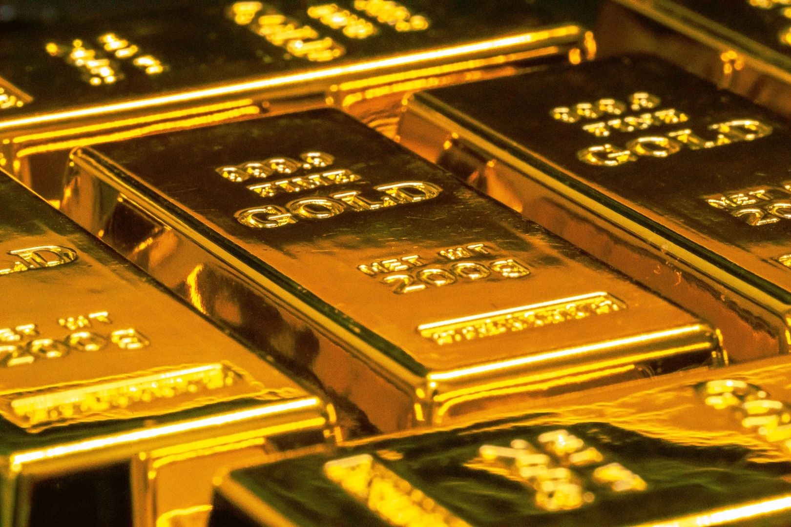 Investing in Gold: How to Invest in Gold For Beginners