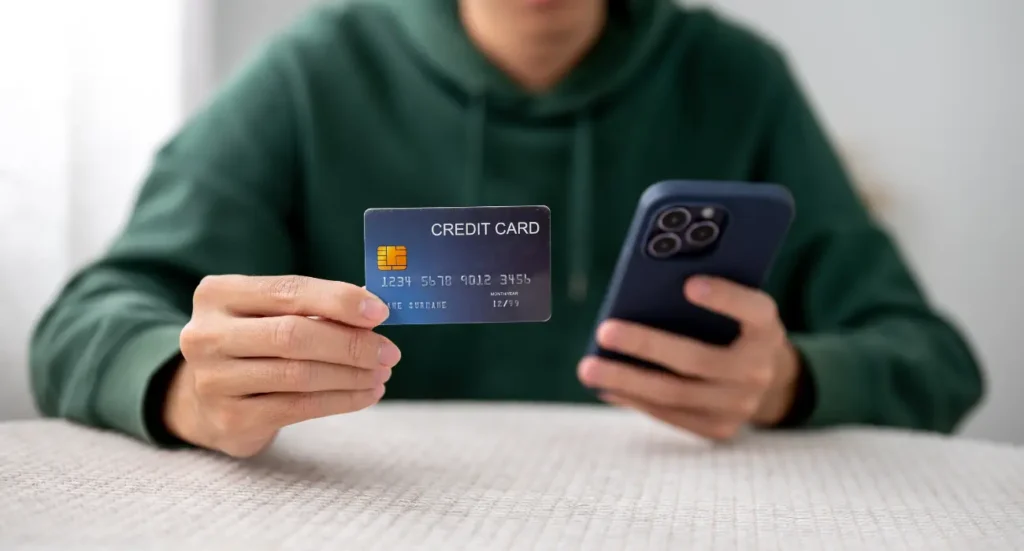 Virtual Card vs Physical Card